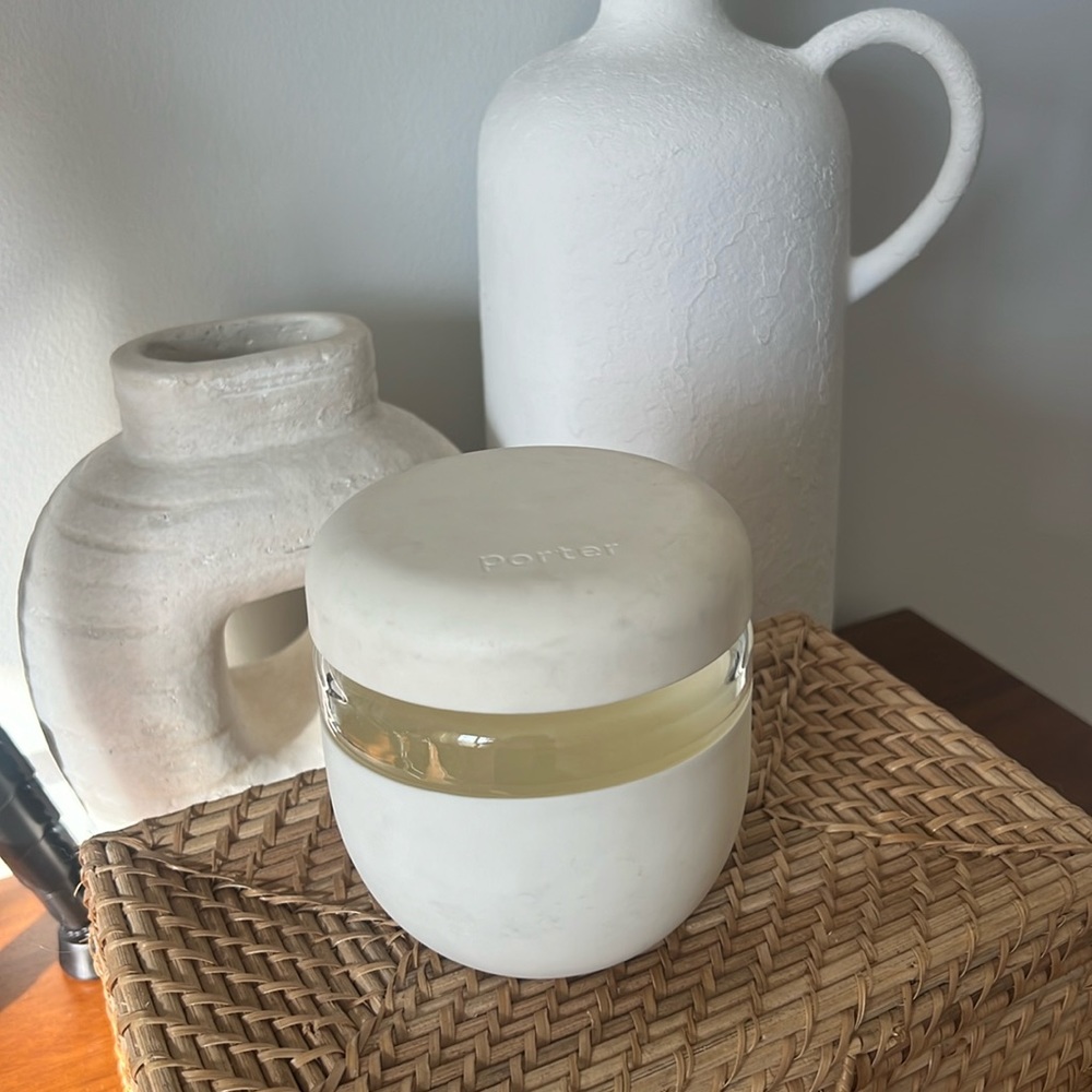 Porter container, 24 oz, white, microwave and dishwasher safe, screw on lid